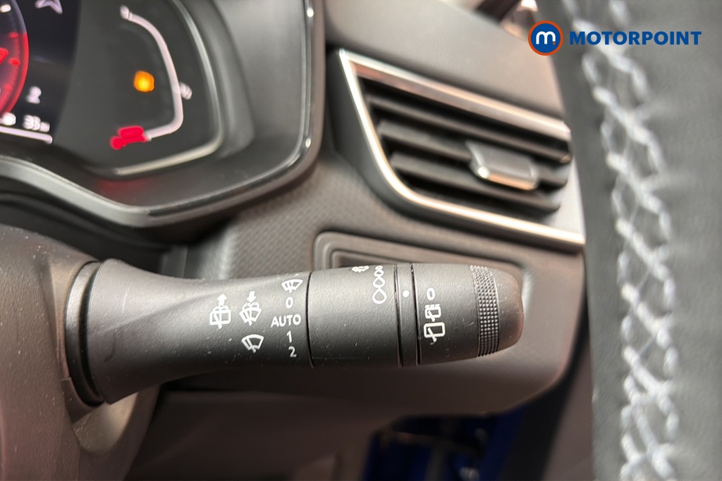 Renault Clio Evolution Manual Petrol Hatchback - Stock Number (1650566) - 6th supplementary image
