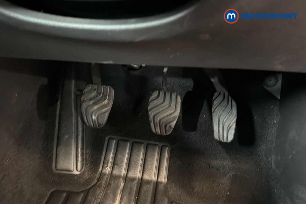 Renault Clio Evolution Manual Petrol Hatchback - Stock Number (1650566) - 24th supplementary image