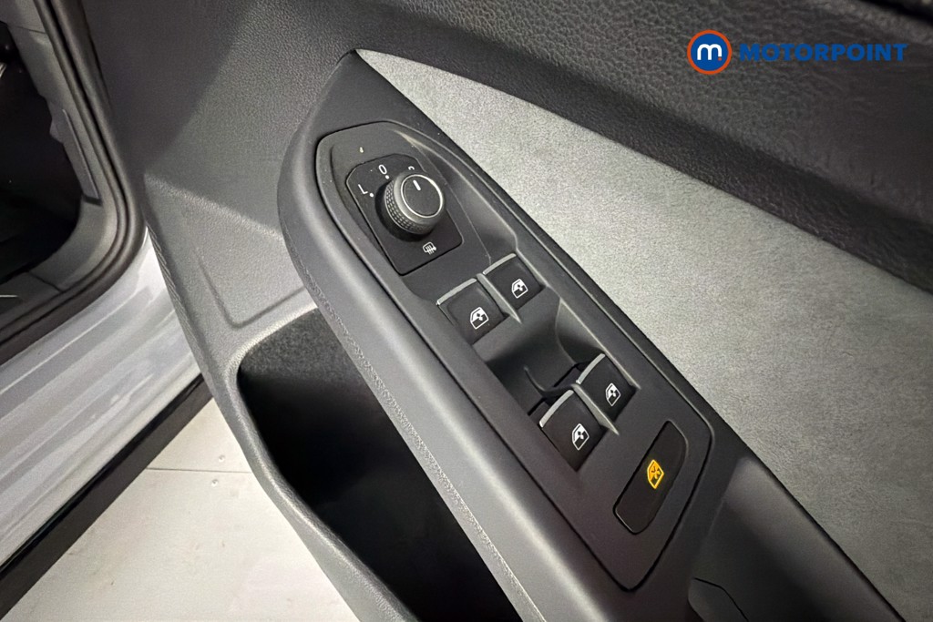 Volkswagen Golf R-Line Manual Petrol Hatchback - Stock Number (1650578) - 20th supplementary image