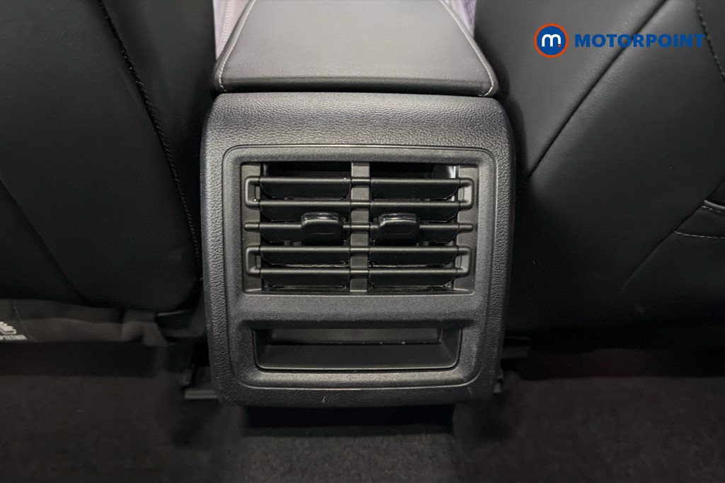 Volkswagen Golf R-Line Manual Petrol Hatchback - Stock Number (1650578) - 30th supplementary image