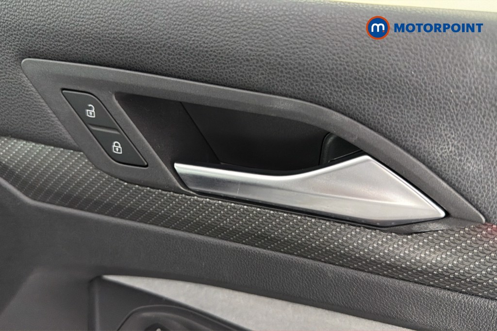 Volkswagen Golf R-Line Manual Petrol Hatchback - Stock Number (1650578) - 42nd supplementary image