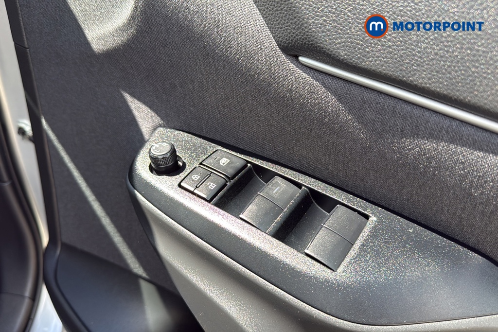 Toyota Yaris Cross Icon Automatic Petrol-Electric Hybrid Estate - Stock Number (1650815) - 19th supplementary image