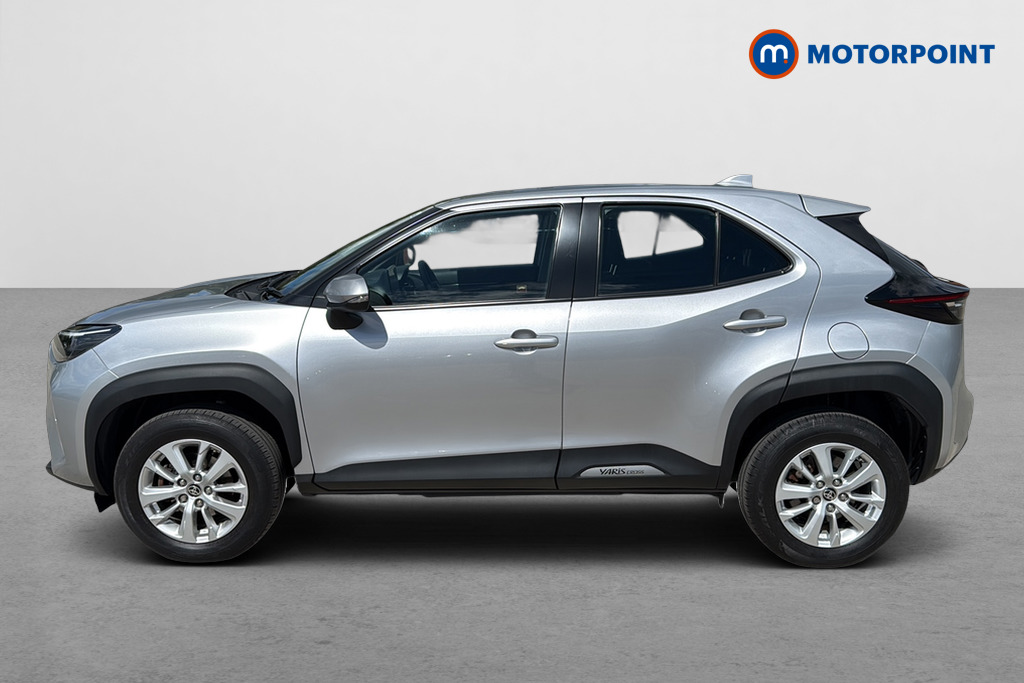 Toyota Yaris Cross Icon Automatic Petrol-Electric Hybrid Estate - Stock Number (1650815) - Drivers side