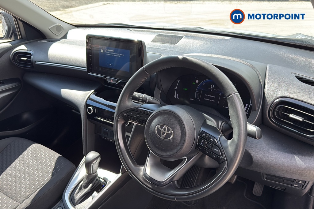 Toyota Yaris Cross Icon Automatic Petrol-Electric Hybrid Estate - Stock Number (1650815) - 1st supplementary image