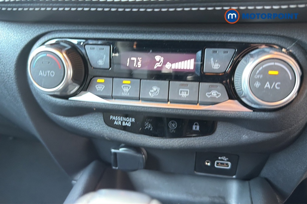 Nissan Juke Tekna Automatic Petrol SUV - Stock Number (1650942) - 12th supplementary image