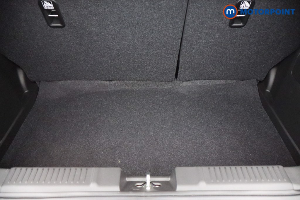 Suzuki Swift Motion Automatic Petrol Hatchback - Stock Number (1650948) - 5th supplementary image