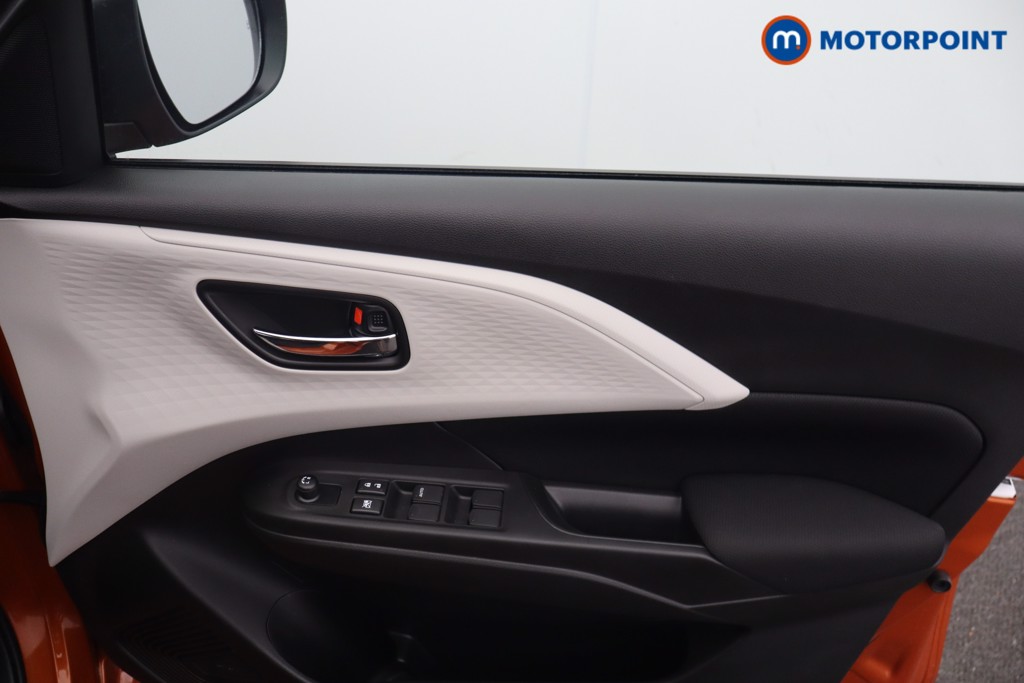 Suzuki Swift Motion Automatic Petrol Hatchback - Stock Number (1650950) - 9th supplementary image