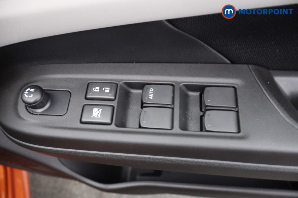 Suzuki Swift Motion Automatic Petrol Hatchback - Stock Number (1650950) - 10th supplementary image