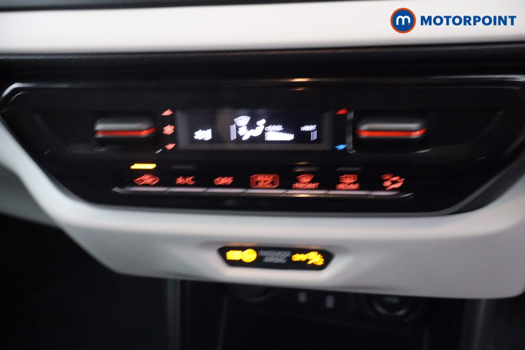 Suzuki Swift Motion Automatic Petrol Hatchback - Stock Number (1650950) - 17th supplementary image