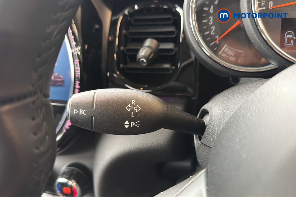 Mini Hatchback Cooper Classic Manual Petrol Hatchback - Stock Number (1651227) - 5th supplementary image