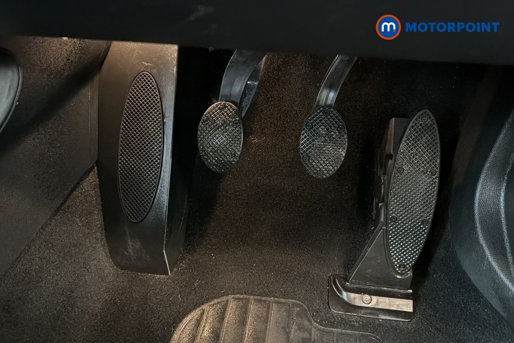Mini Hatchback Cooper Classic Manual Petrol Hatchback - Stock Number (1651227) - 24th supplementary image