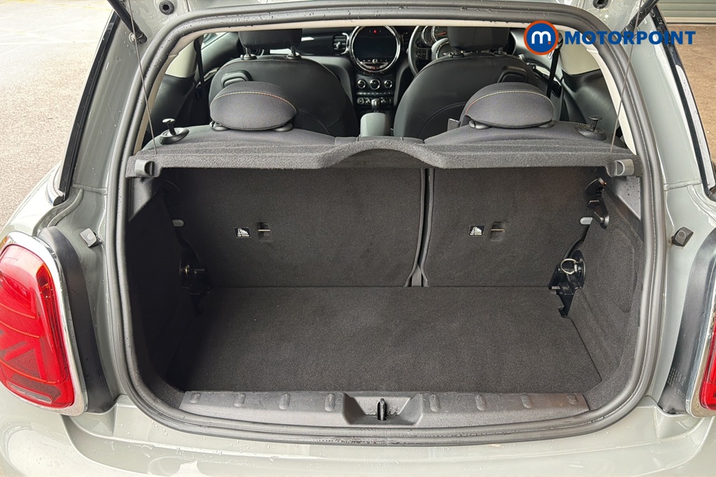 Mini Hatchback Cooper Classic Manual Petrol Hatchback - Stock Number (1651227) - 30th supplementary image