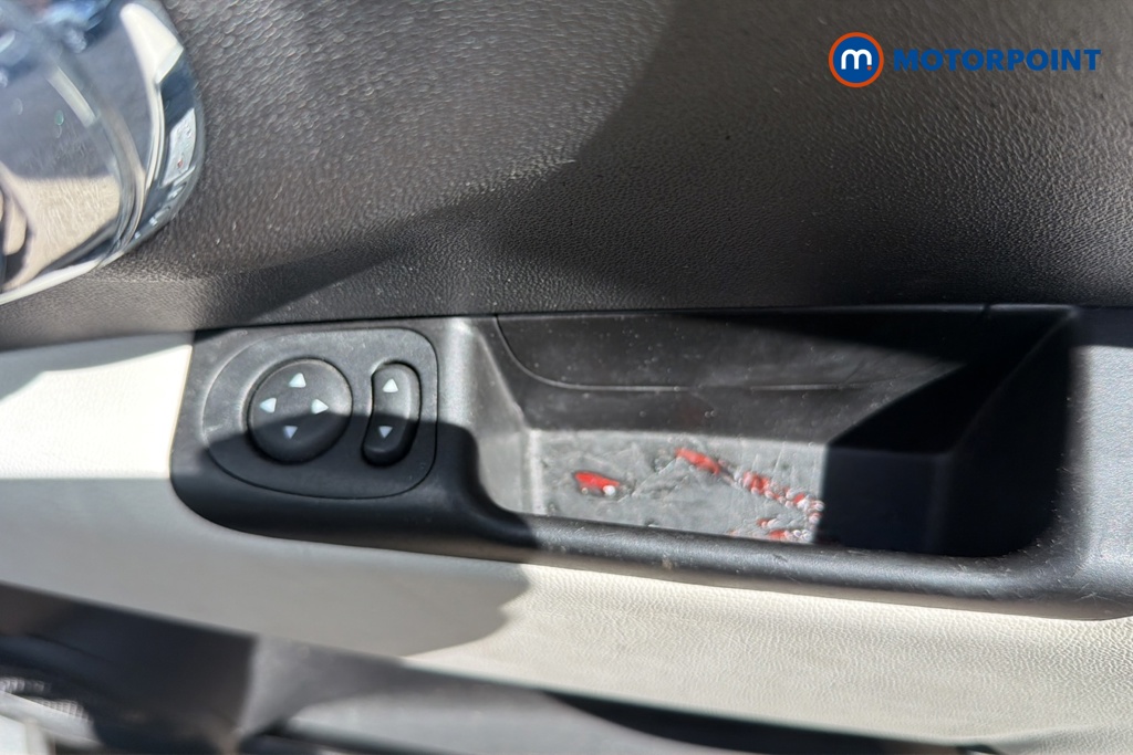 Fiat 500 Dolcevita Manual Petrol Hatchback - Stock Number (1611526) - 19th supplementary image