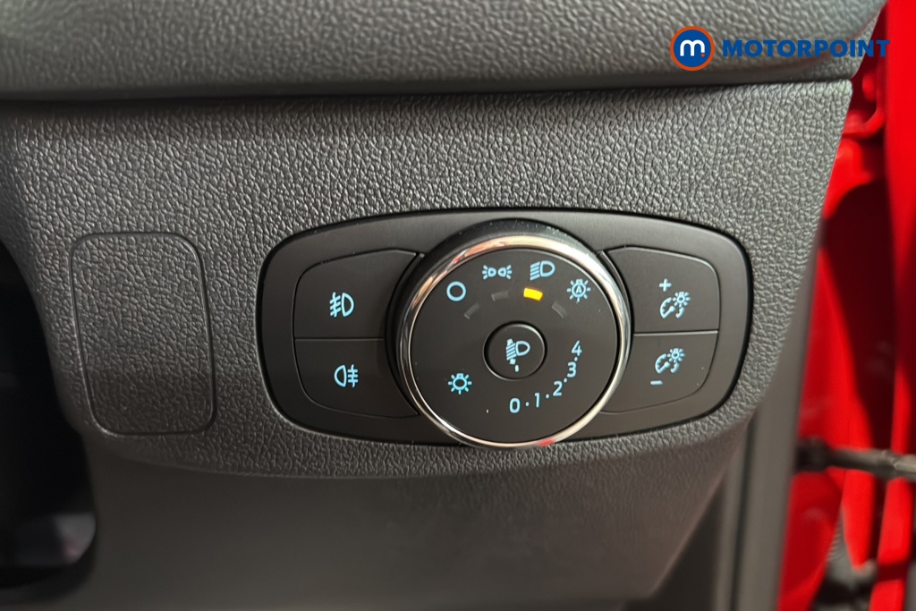 Ford Focus Titanium X Manual Petrol Hatchback - Stock Number (1627249) - 11th supplementary image