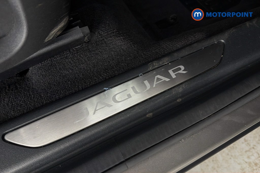 Jaguar E-Pace S Manual Diesel SUV - Stock Number (1635229) - 27th supplementary image