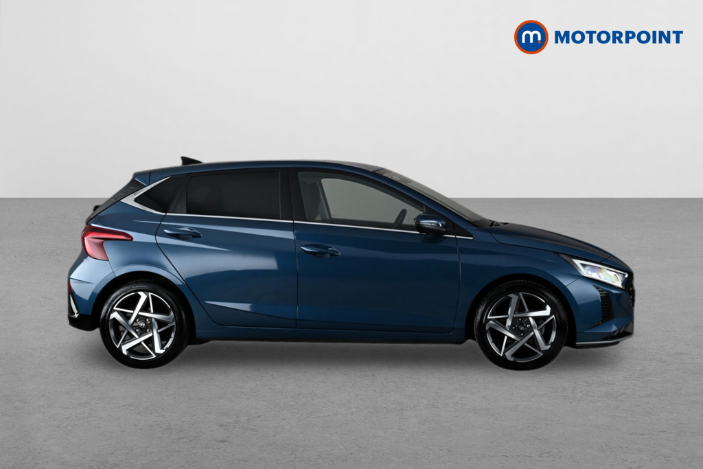 Hyundai I20 Premium Automatic Petrol Hatchback - Stock Number (1639528) - Drivers side
