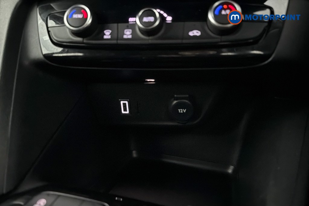 Vauxhall Corsa GS Manual Petrol Hatchback - Stock Number (1641458) - 17th supplementary image