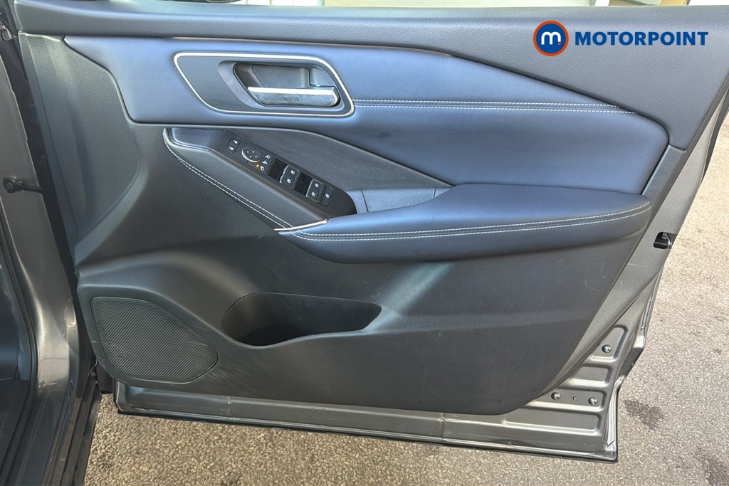 Nissan Qashqai Tekna Automatic Petrol SUV - Stock Number (1642341) - 18th supplementary image