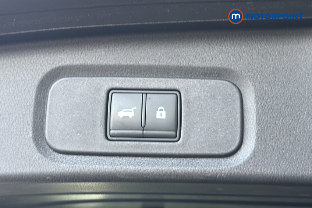 Nissan Qashqai Tekna Automatic Petrol SUV - Stock Number (1642341) - 35th supplementary image