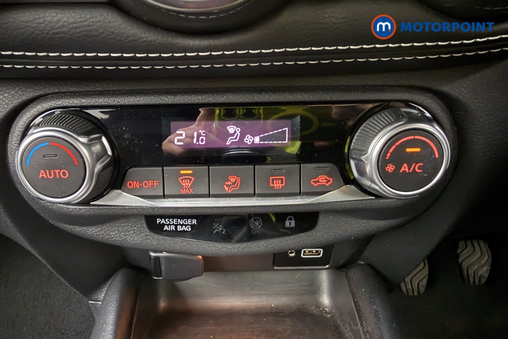 Nissan Juke N-Connecta Manual Petrol SUV - Stock Number (1642362) - 10th supplementary image