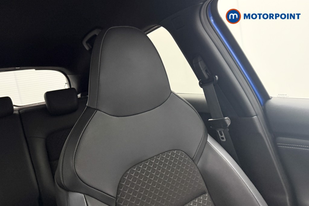 Nissan Juke N-Connecta Manual Petrol SUV - Stock Number (1642362) - 14th supplementary image