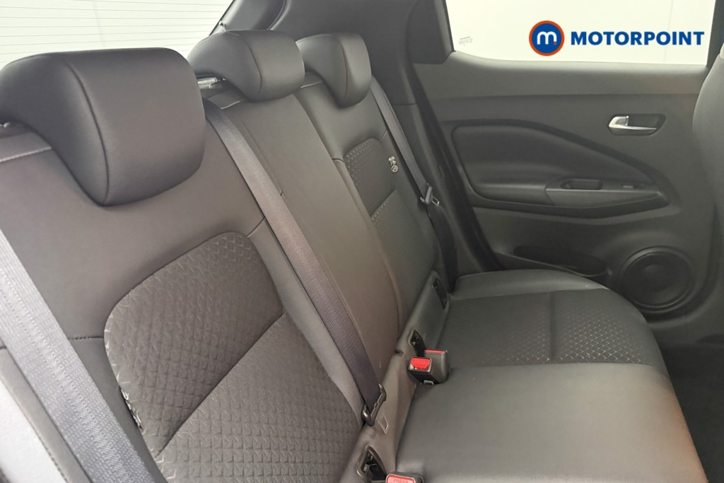 Nissan Juke N-Connecta Manual Petrol SUV - Stock Number (1642362) - 16th supplementary image