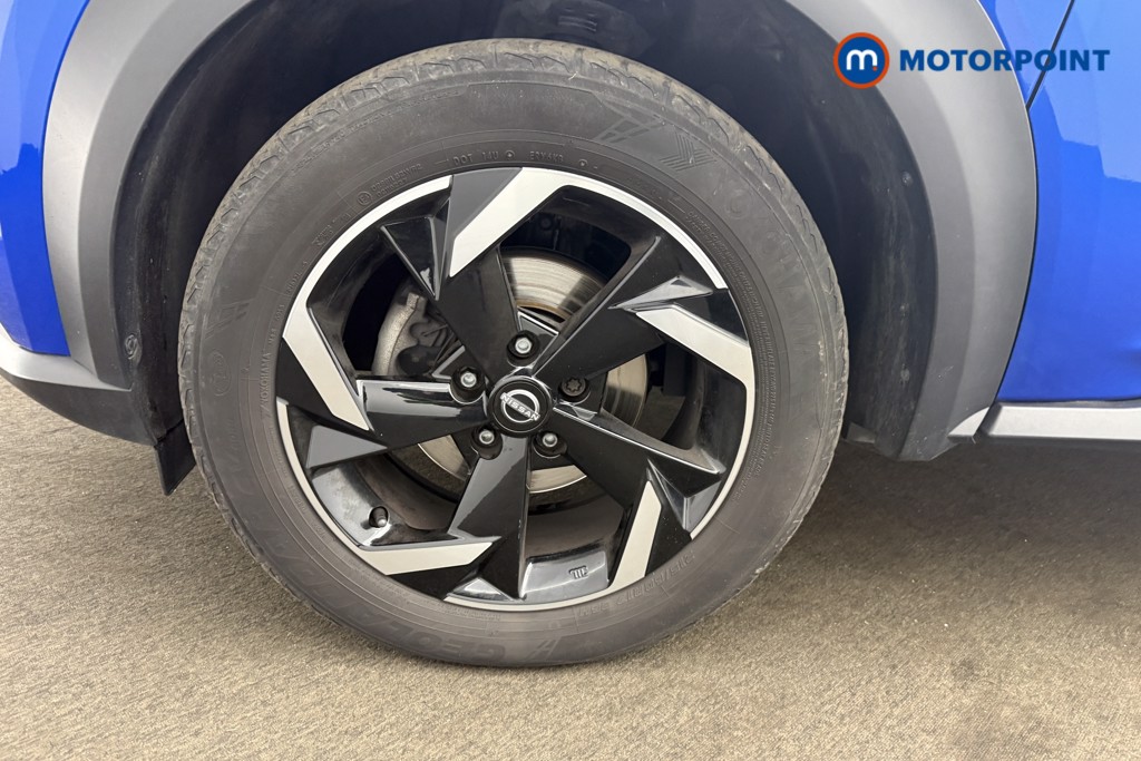 Nissan Juke N-Connecta Manual Petrol SUV - Stock Number (1642362) - 20th supplementary image