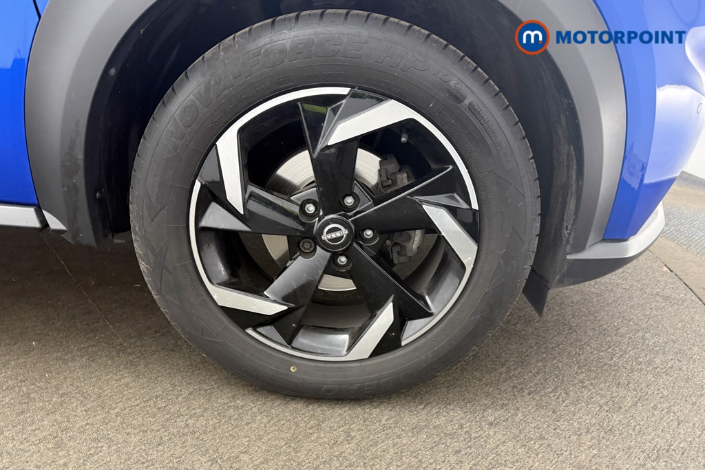 Nissan Juke N-Connecta Manual Petrol SUV - Stock Number (1642362) - 21st supplementary image
