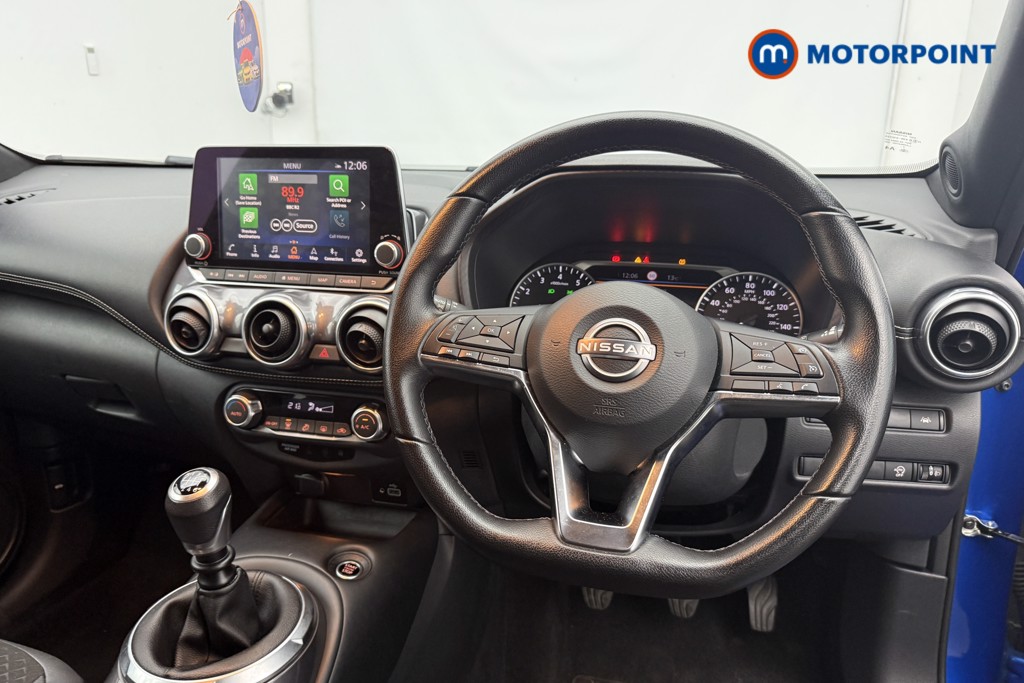 Nissan Juke N-Connecta Manual Petrol SUV - Stock Number (1642362) - 1st supplementary image