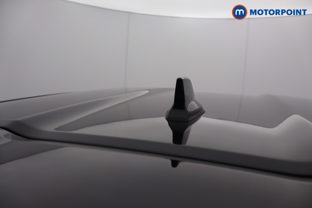Nissan Juke N-Connecta Automatic Petrol SUV - Stock Number (1642376) - 4th supplementary image