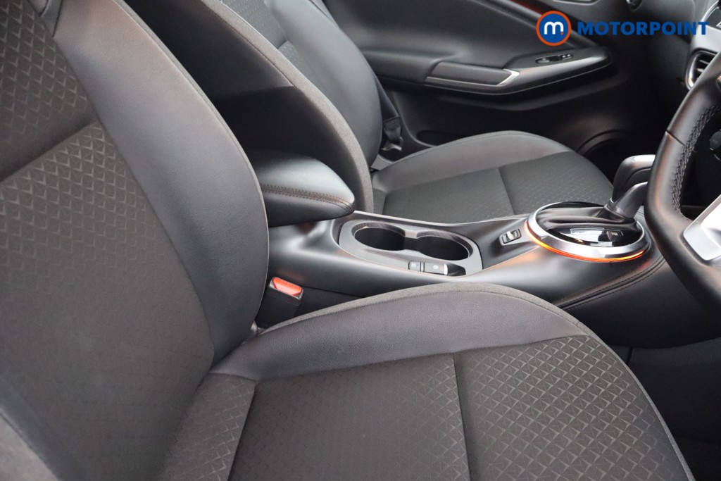 Nissan Juke N-Connecta Automatic Petrol SUV - Stock Number (1642376) - 13th supplementary image