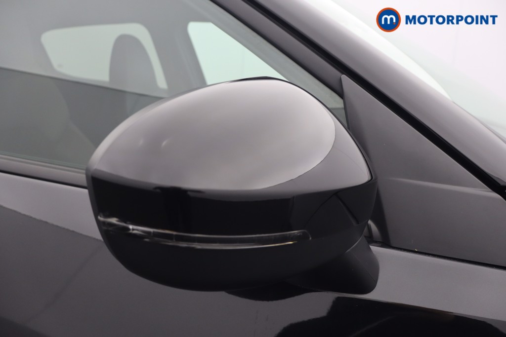 Nissan Juke N-Connecta Automatic Petrol SUV - Stock Number (1642376) - 23rd supplementary image