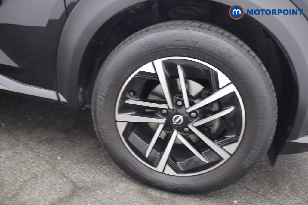 Nissan Juke N-Connecta Automatic Petrol SUV - Stock Number (1642376) - 24th supplementary image