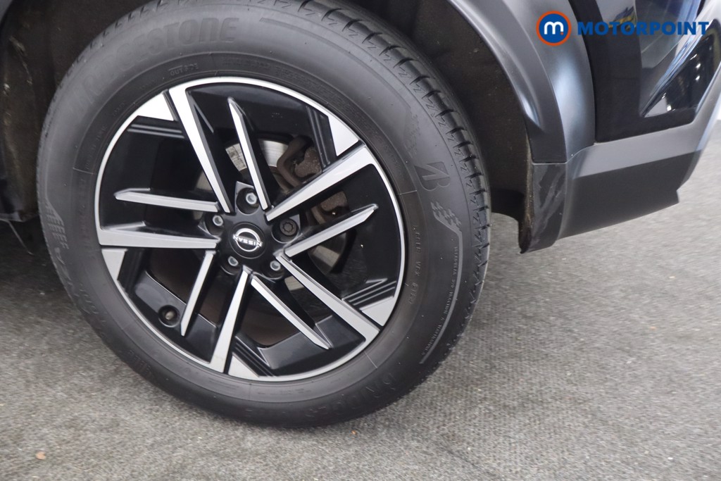 Nissan Juke N-Connecta Automatic Petrol SUV - Stock Number (1642376) - 29th supplementary image