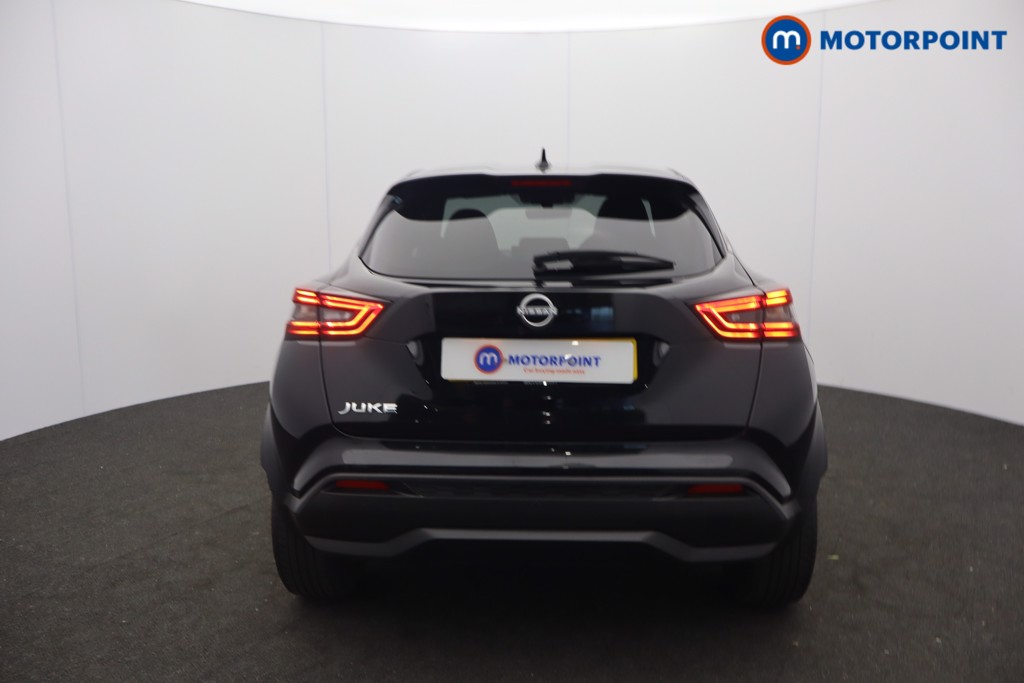 Nissan Juke N-Connecta Automatic Petrol SUV - Stock Number (1642376) - 1st supplementary image