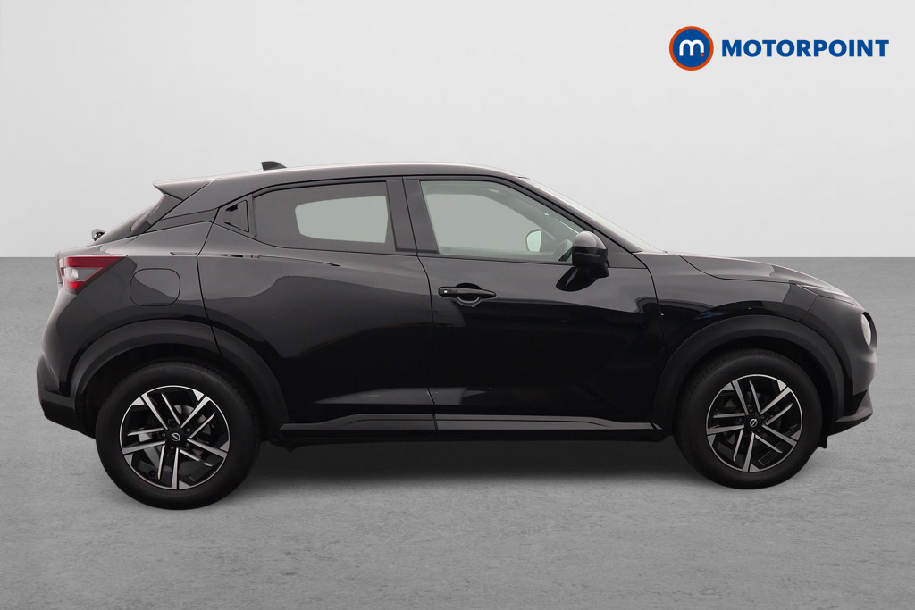 Nissan Juke N-Connecta Automatic Petrol SUV - Stock Number (1642376) - Drivers side