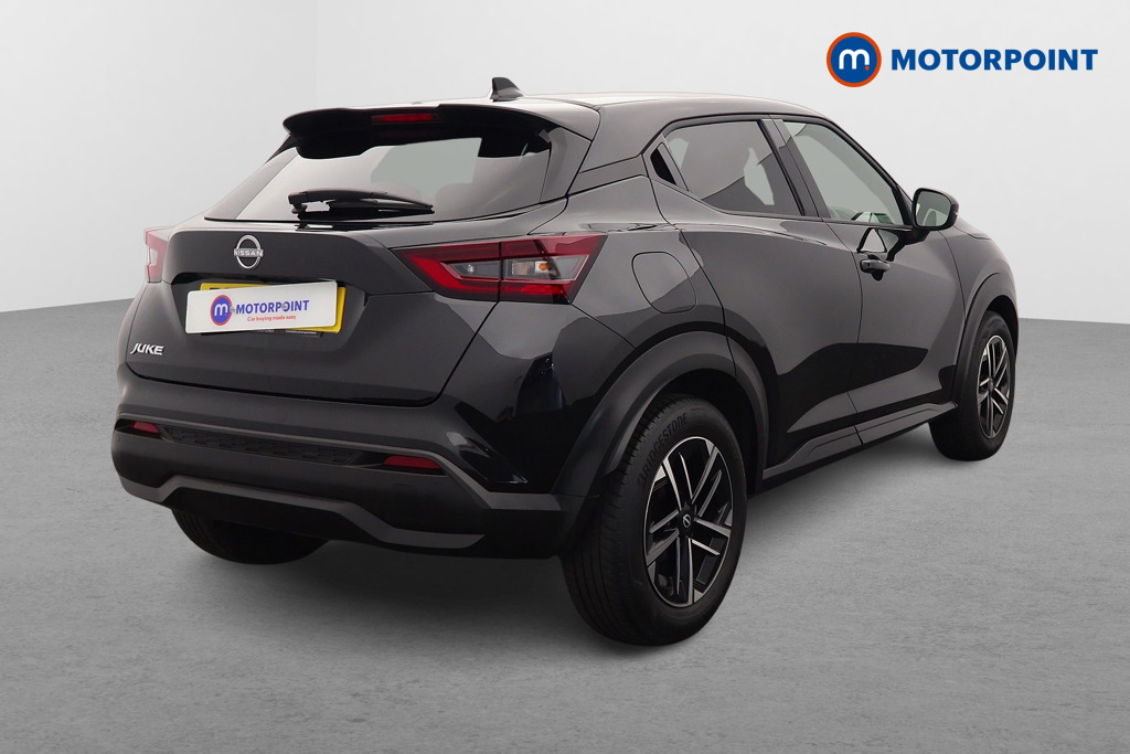 Nissan Juke N-Connecta Automatic Petrol SUV - Stock Number (1642376) - Drivers side rear corner