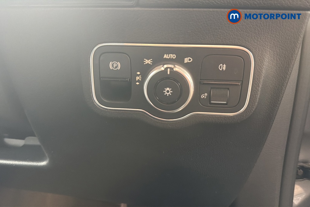 Mercedes-Benz GLA Sport Automatic Petrol SUV - Stock Number (1642588) - 11th supplementary image