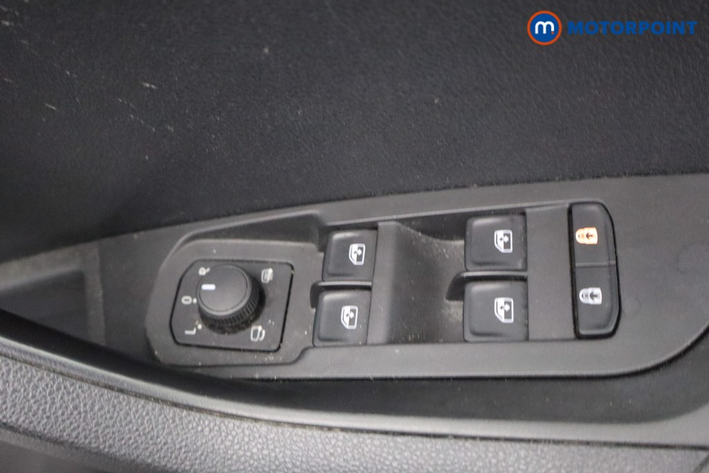 Skoda Karoq Se L Manual Petrol SUV - Stock Number (1643975) - 11th supplementary image