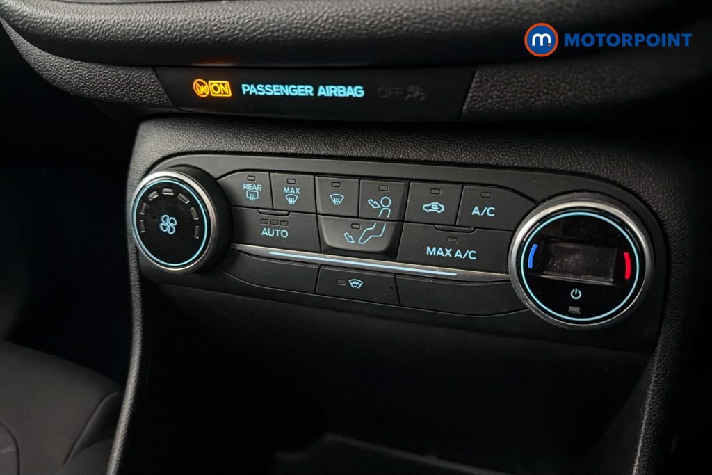Ford Fiesta Titanium Manual Petrol Hatchback - Stock Number (1644408) - 12th supplementary image