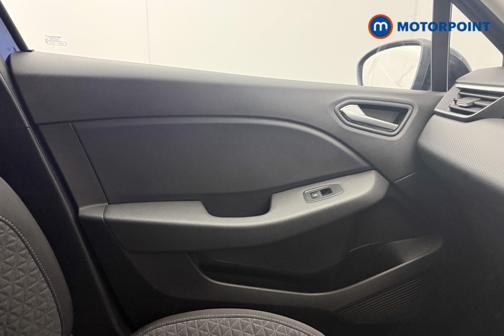 Renault Clio Evolution Manual Petrol Hatchback - Stock Number (1644535) - 14th supplementary image