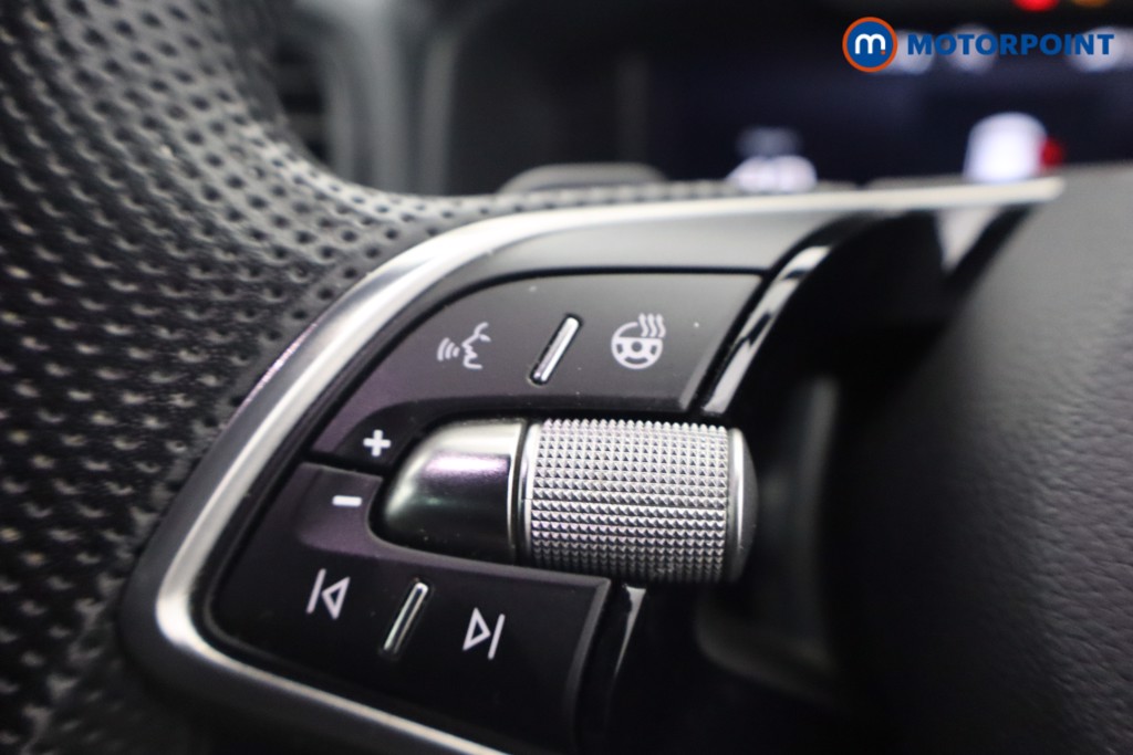 Skoda Karoq Sportline Edition Automatic Petrol SUV - Stock Number (1644908) - 16th supplementary image