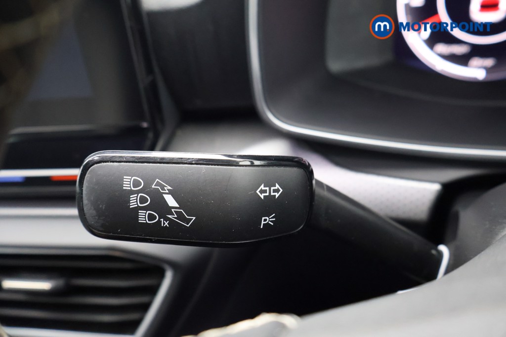 Seat Leon Se Dynamic Manual Petrol Hatchback - Stock Number (1645139) - 4th supplementary image