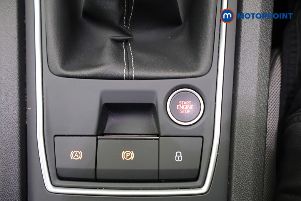Seat Leon Se Dynamic Manual Petrol Hatchback - Stock Number (1645139) - 10th supplementary image