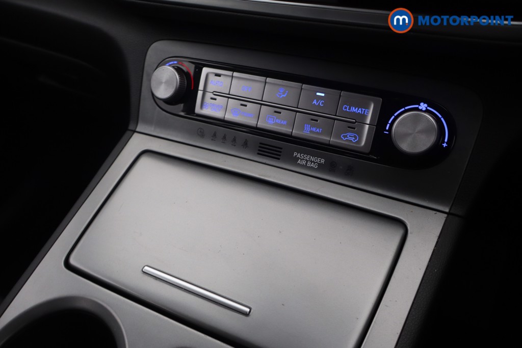 Hyundai Kona Se Connect Automatic Electric SUV - Stock Number (1645436) - 8th supplementary image