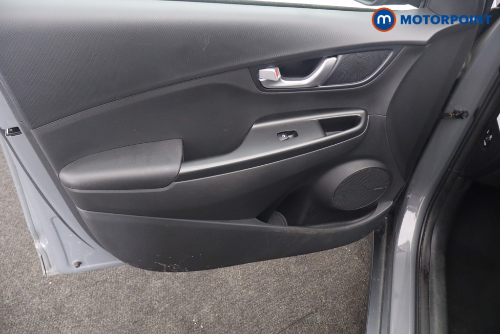 Hyundai Kona Se Connect Automatic Electric SUV - Stock Number (1645436) - 24th supplementary image