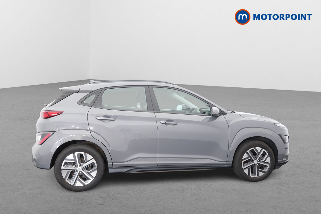 Hyundai Kona Se Connect Automatic Electric SUV - Stock Number (1645436) - Drivers side front corner