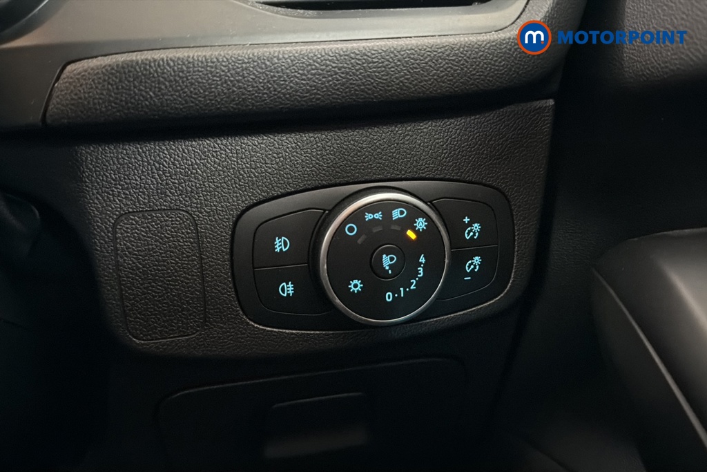 Ford Focus Titanium Manual Petrol Hatchback - Stock Number (1645795) - 11th supplementary image