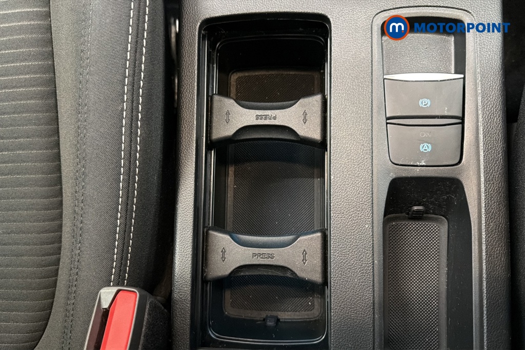 Ford Focus Titanium Manual Petrol Hatchback - Stock Number (1645795) - 16th supplementary image