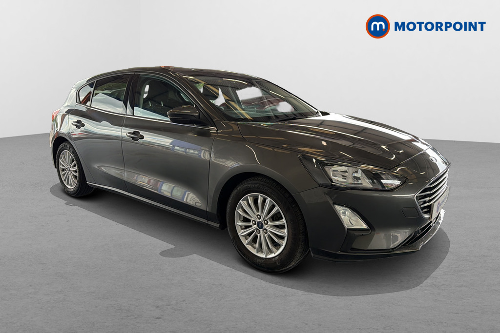 Ford Focus Titanium Manual Petrol Hatchback - Stock Number (1645795) - Drivers side front corner